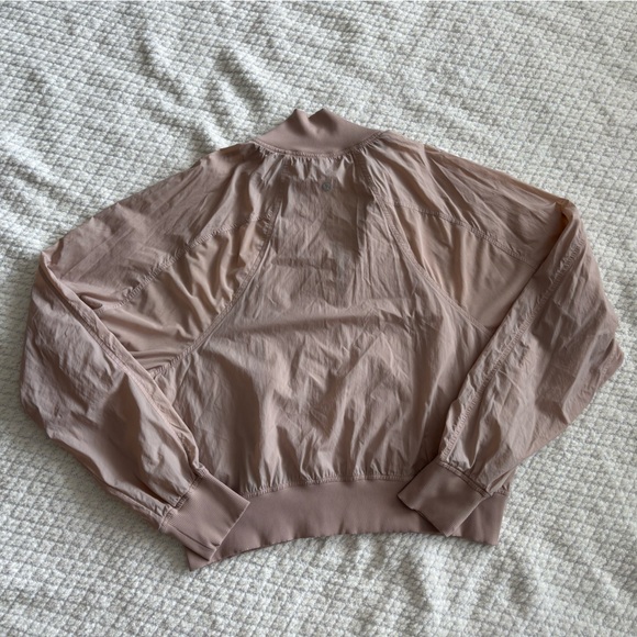 Lululemon lightweight jacket - Picture 4 of 4